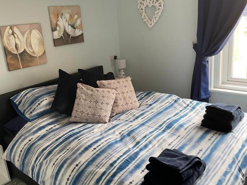 Seaview Apartment With Parking 埃克斯茅斯 外观 照片